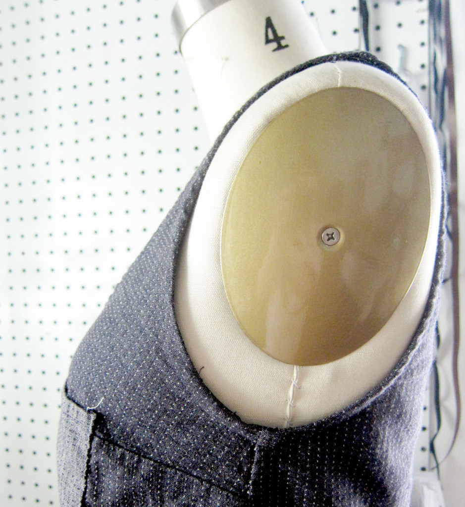 HOWTO Lower Armholes Bias Tape Version Amy Nicole Studio